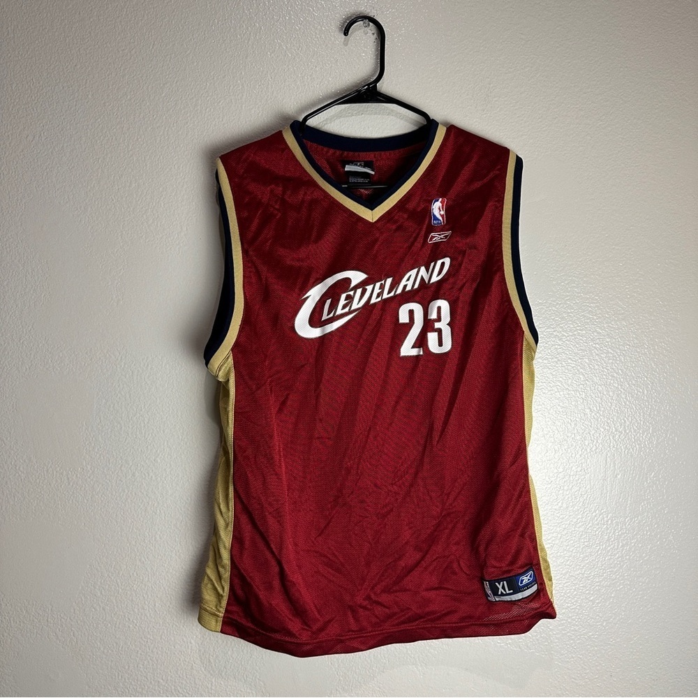 Vintage NBA Reebok Cleveland Cavaliers Lebron James Jersey Size XL Youth Women